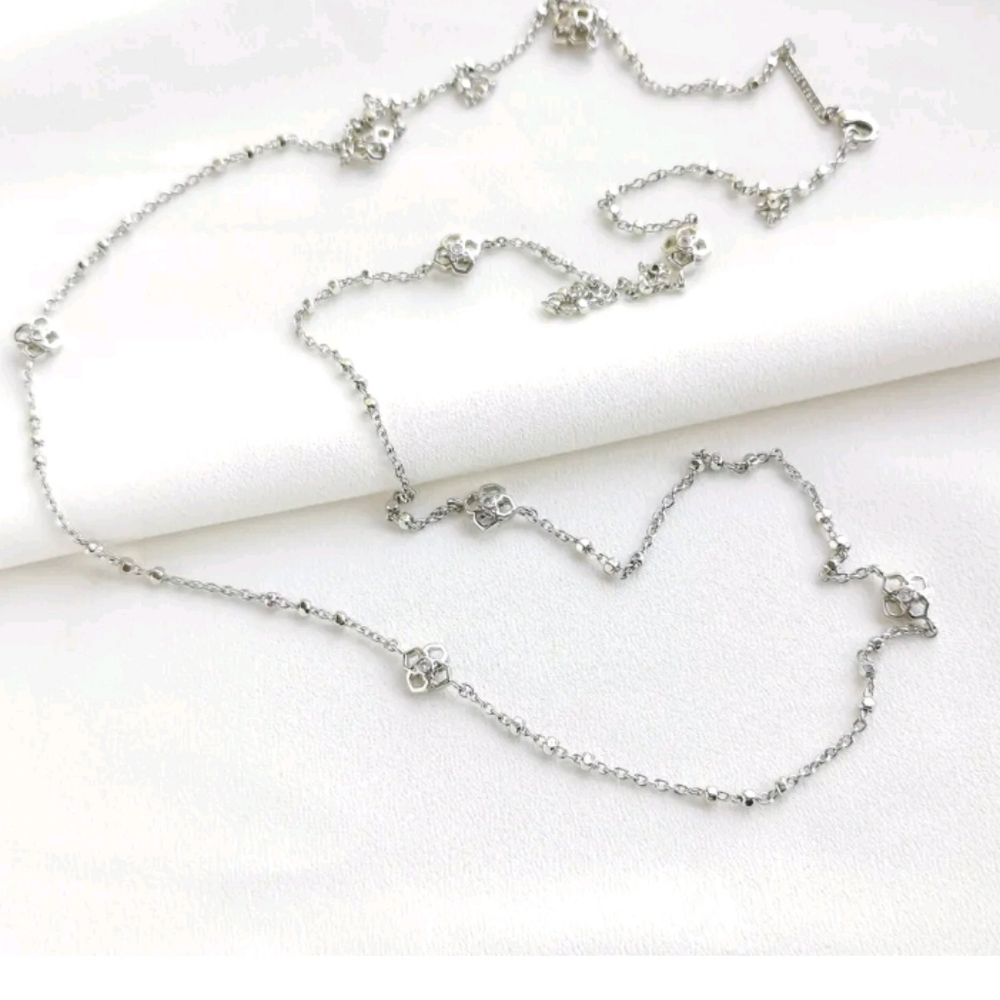 Kendra Scott Silver Pavé Medallion 36" Station Necklace and Charm New with Bag - Picture 3 of 7